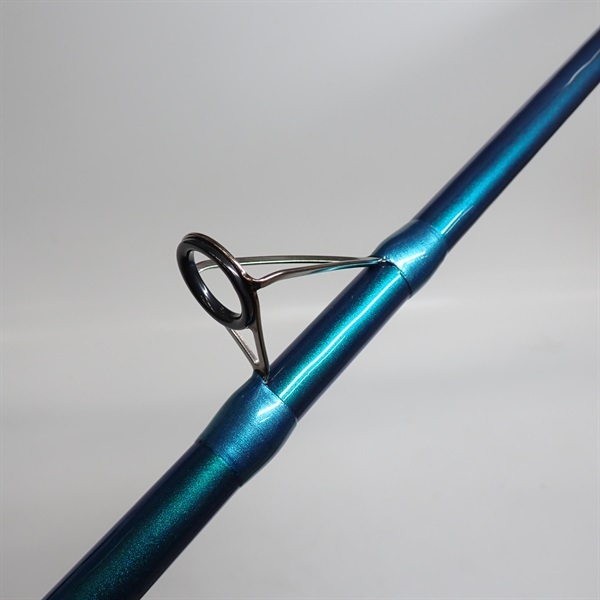 ２２サーフランダー４０５ＤＸ